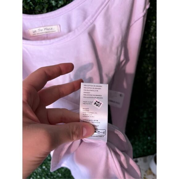 Free People Can’t Let Go Tee Sz Large NWT Frost Lavender - Picture 4 of 5